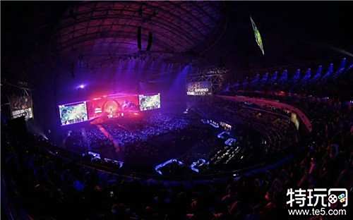 他与前场突 他与前场突